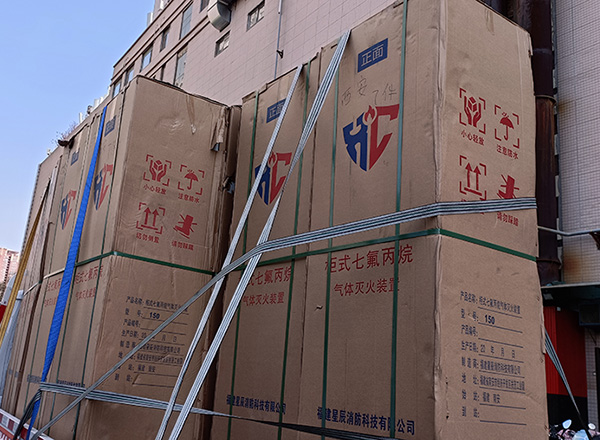 ���̰���